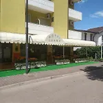 Luana Отель Каорле